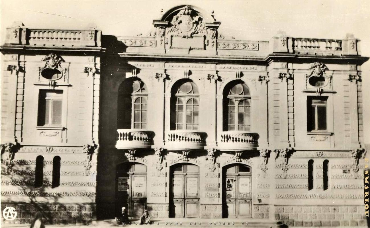 Saida 512- Theatre COLLECTION DES AMIS DE ND DE SANTA CRUZ.jpg